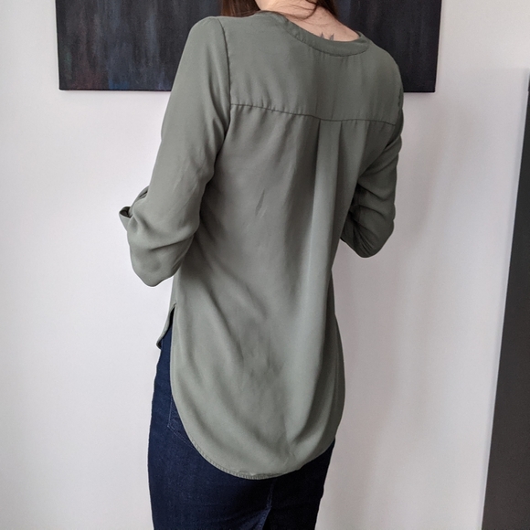 Saje Green Flowy Top Dynamite - Picture 2 of 3